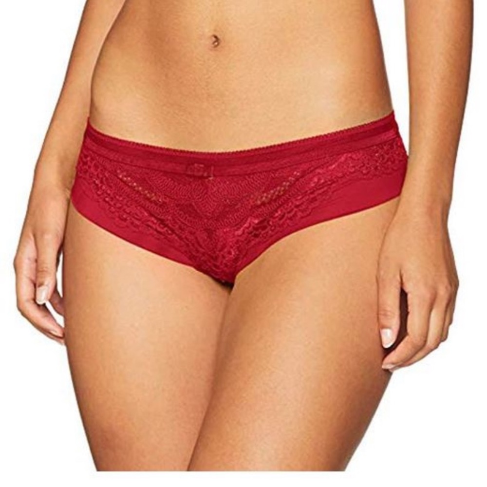 Triumph Red Hipster